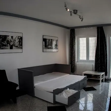 Deak Design Apartament *