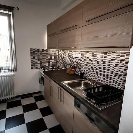 Апартаменты Deak Design