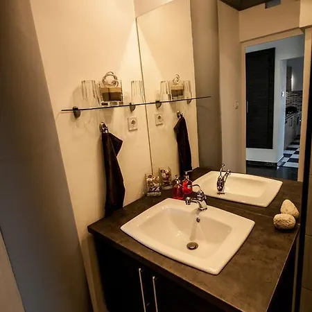 Апартаменты Deak Design *